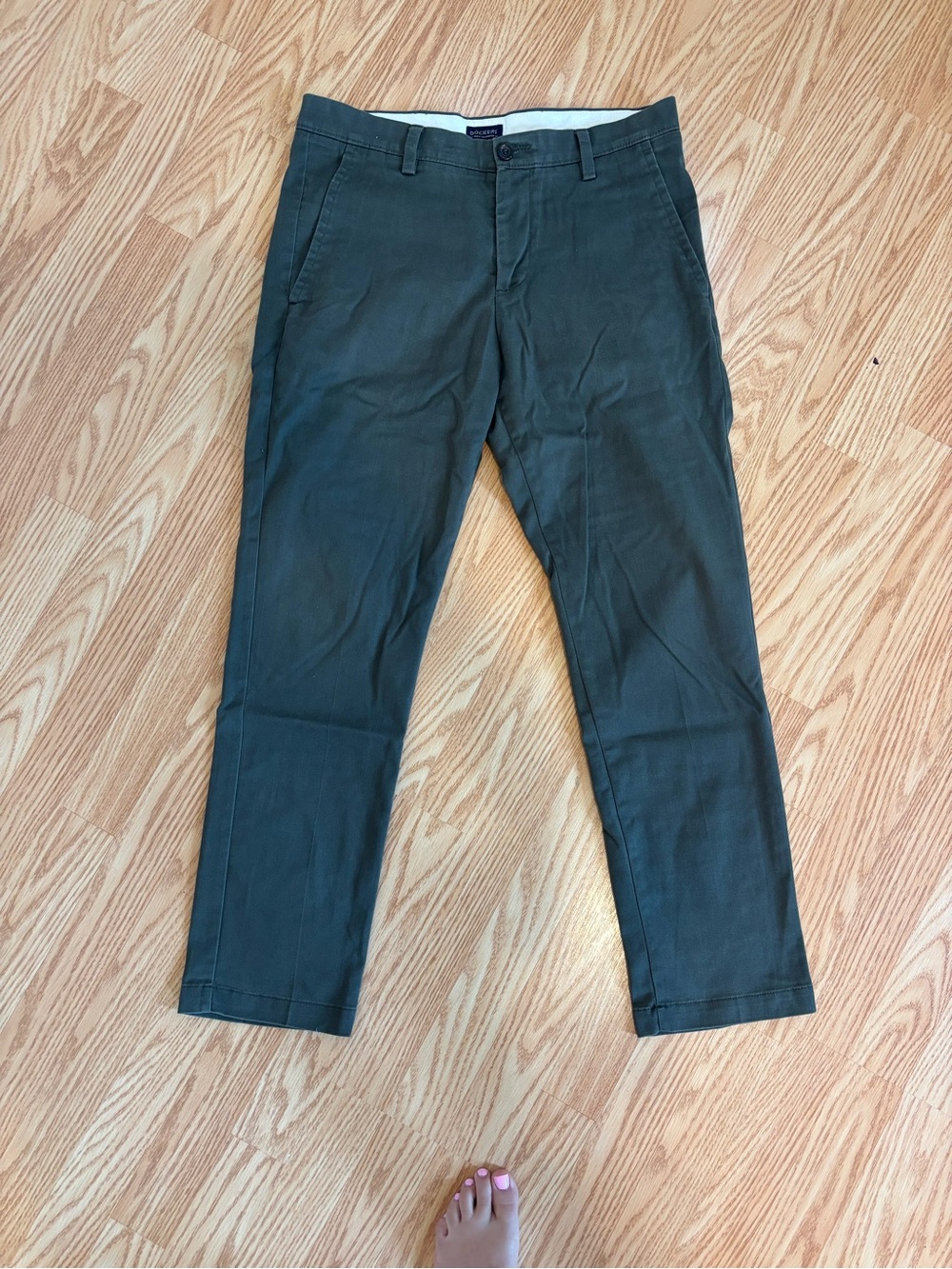 Men's Olive Green Chino Pants dockers slim fit 31x30 inseam 28 inches